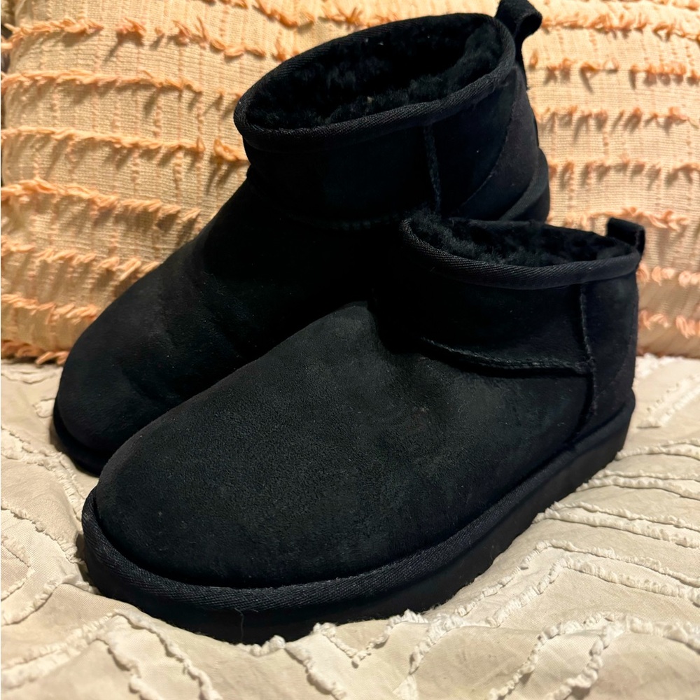 Ugg Classic Ultra Mini